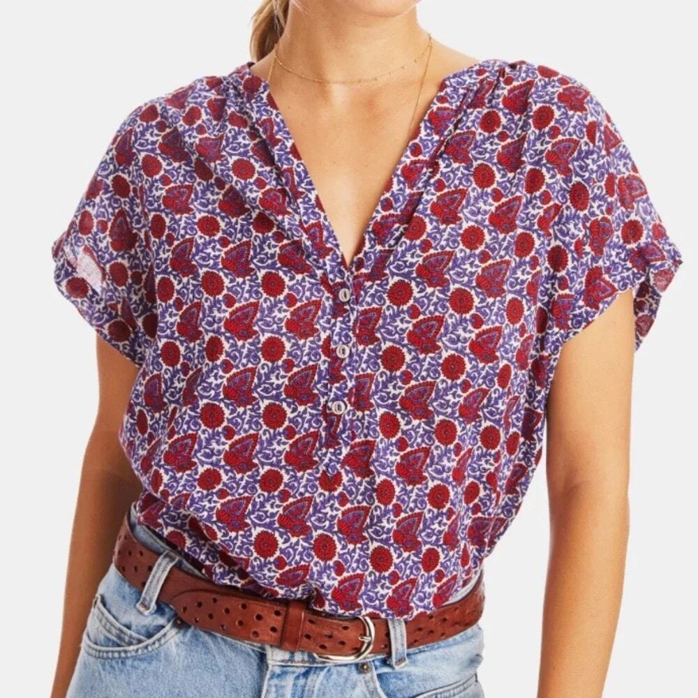 XiRENA Purple and Red Printed Short Sleeve Blouse